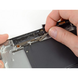 Замена антенны правой сотовой передачи данных iPad 3 4G